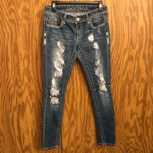 Ripped skinny jeans!!